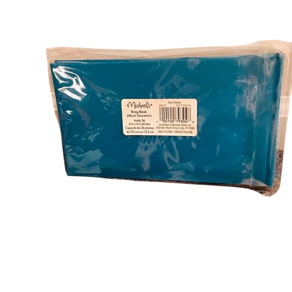 Brag Book Blue - Picture 5 of 6